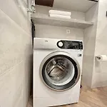 Nicely Designed New W- Free Garage Parking & Self Check-in I Cohost Apartmán