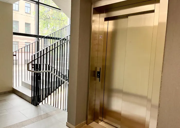 Cohost I Nicely Designed New W-garage Parking & Self Check-in Appartement *